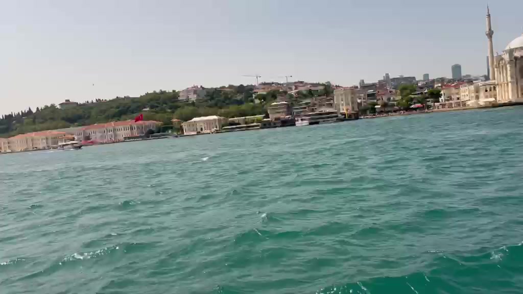 Deli Dolu yelkenlisi denizde
